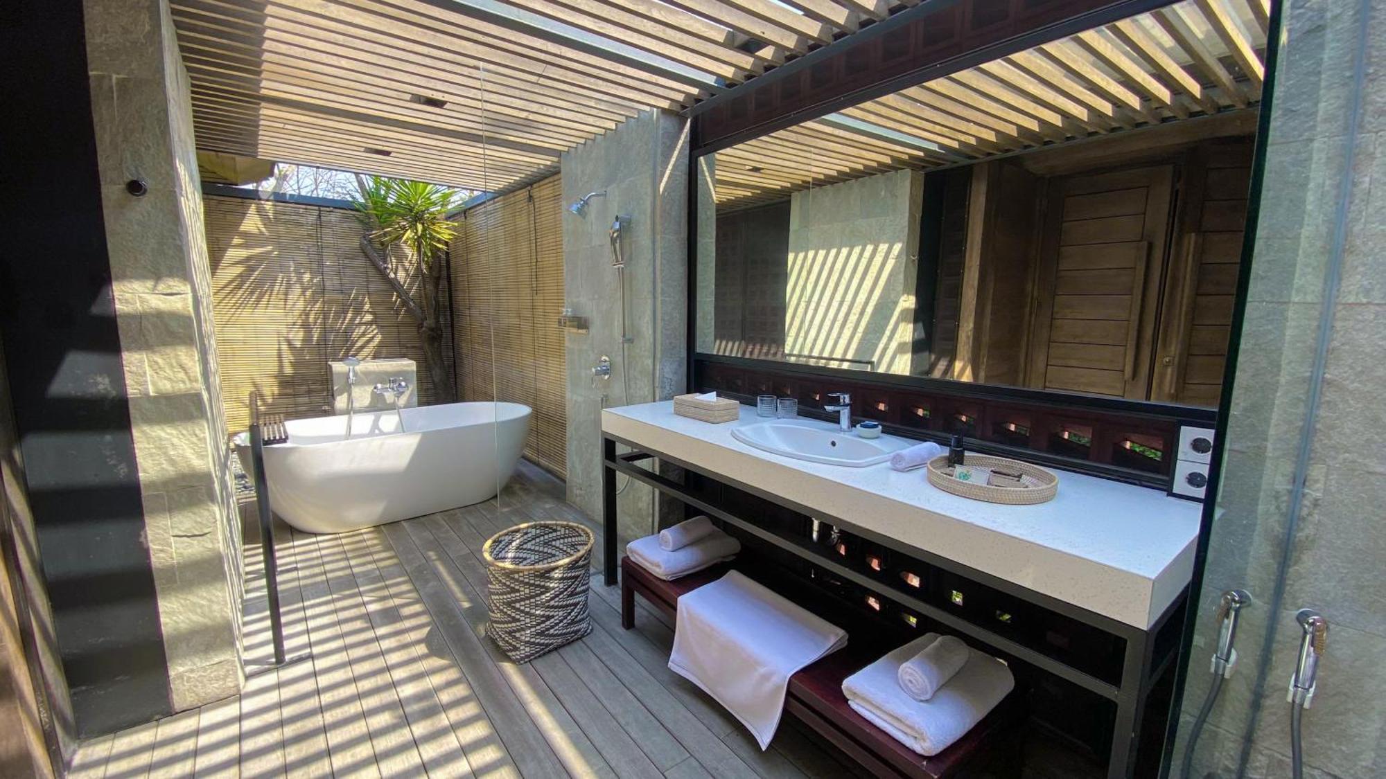 Djoglo Luxury Bungalow Wendit Luaran gambar