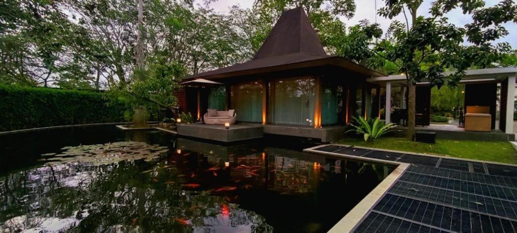 Djoglo Luxury Bungalow Wendit Luaran gambar